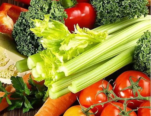 明日大暑 俗語“大暑不忌嘴，大夫跑斷腿”，大暑時節飲食有講究，這些初級農產品要慎吃